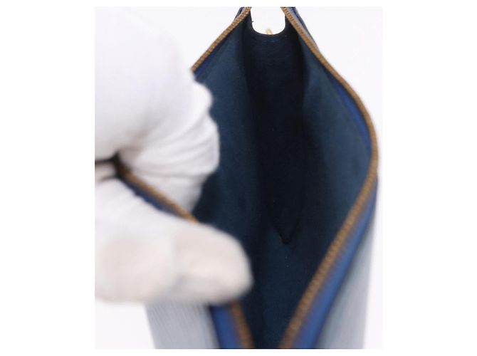 LOUIS VUITTON Epi Pochette Accessoires Pochette Blu M52985 LV Auth 187669 - vista 19