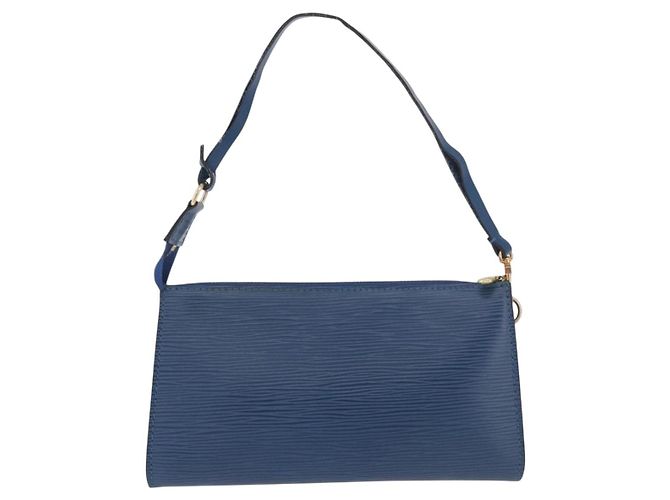 LOUIS VUITTON Epi Pochette Accessoires Pochette Blu M52985 LV Auth 187669 - vista 2