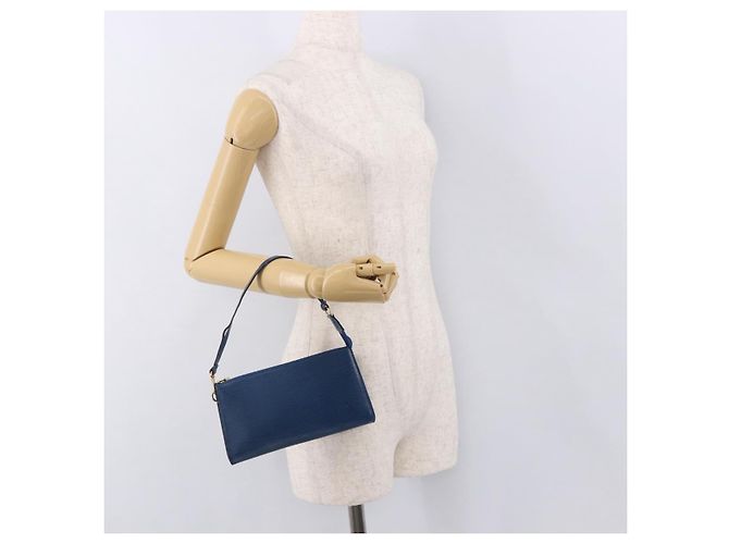 LOUIS VUITTON Epi Pochette Accessoires Pochette Blu M52985 LV Auth 187669 - vista 20