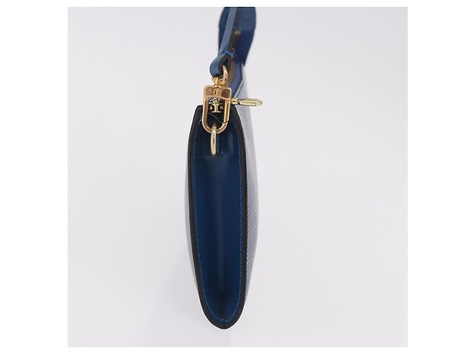 LOUIS VUITTON Epi Pochette Accessoires Pochette Blu M52985 LV Auth 187669 - vista 4