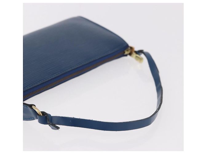 LOUIS VUITTON Epi Pochette Accessoires Pochette Blu M52985 LV Auth 187669 - vista 7