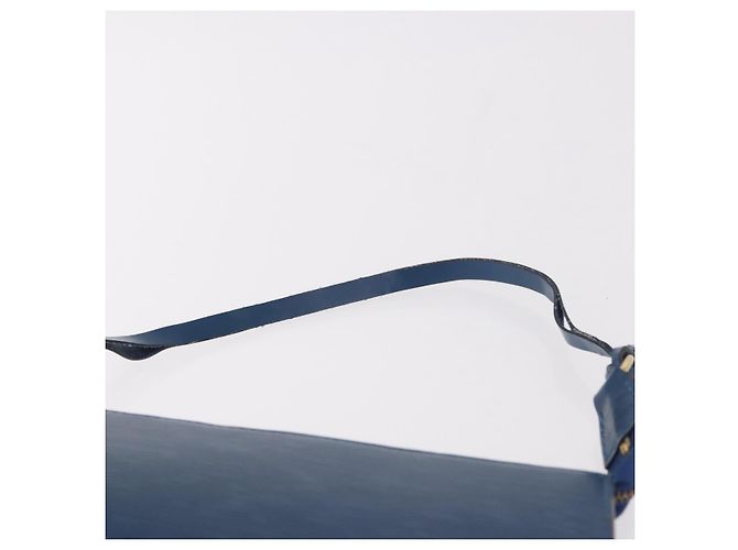 LOUIS VUITTON Epi Pochette Accessoires Pochette Blu M52985 LV Auth 187669 - vista 8