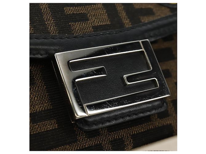 FENDI Zucca FRGMT POKEMON Mamma Baguette Soft Trunk Dragonite Auth am11869SM Marrone Nero - vista 28