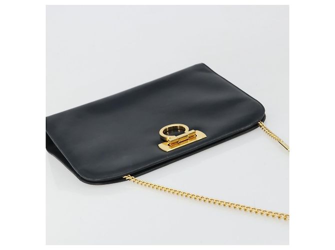 Borsa a tracolla Salvatore Ferragamo Gancini in catena di pelle blu navy e oro Auth ka4772 D'oro - vista 6