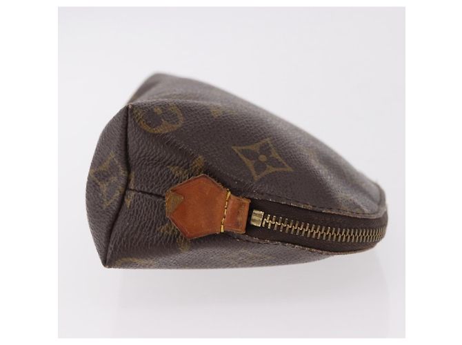 LOUIS VUITTON Monogram Pochette Cosmetic PM Pochette M43998 LV Auth 185800 Monogramma - vista 3