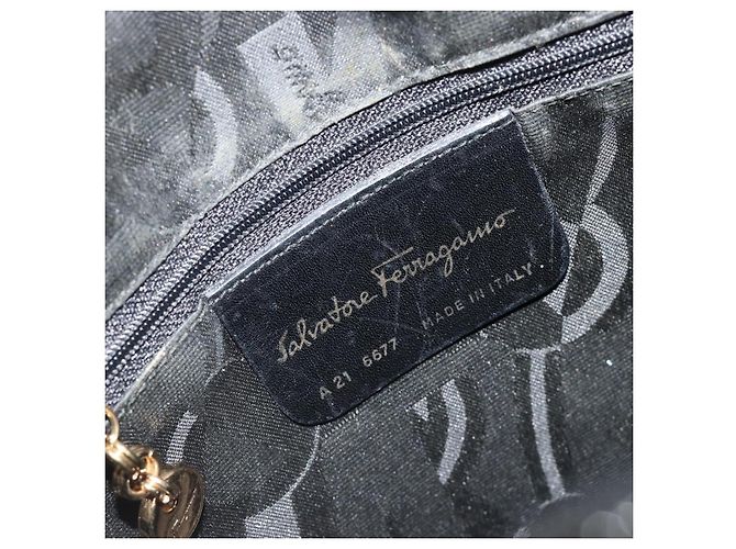 Borsa a tracolla Salvatore Ferragamo in pelle vernice nera e oro Auth BA13465 Nero D'oro - vista 12