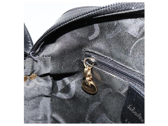 Borsa a tracolla Salvatore Ferragamo in pelle vernice nera e oro Auth BA13465 Nero D'oro - vista 21