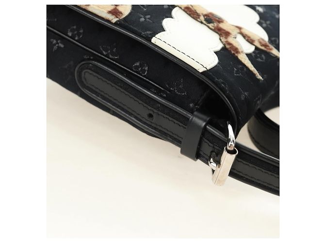 LOUIS VUITTON Monogram Satin Musette Comte de Fe Bag Black M92273 LV Auth 179540SAV Schwarz - Ansicht 8