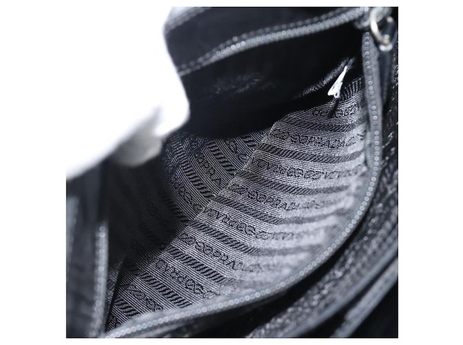 Borsa a Spalla PRADA in Pelle Nera Argento Auth 187050A Nero - vista 24
