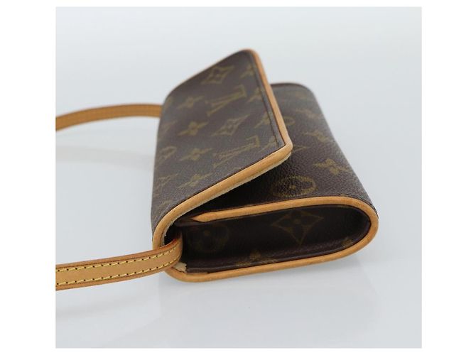 LOUIS VUITTON Monogram Pochette Twin PM Shoulder Bag M51854 LV Auth 186295V Monogramma - vista 3