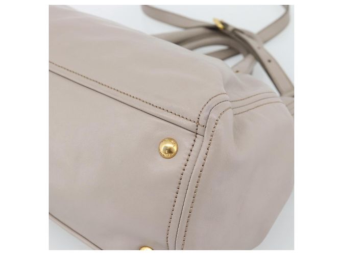 PRADA Galleria Handtasche aus Leder 2way Grau Gold Auth 186121V - Ansicht 17