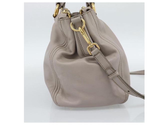PRADA Galleria Handtasche aus Leder 2way Grau Gold Auth 186121V - Ansicht 3