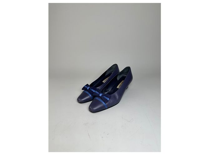 Chloé Décolleté Vintage Chloe in pelle con fiocco Viola scuro Blu navy EU36.5 - vista 5