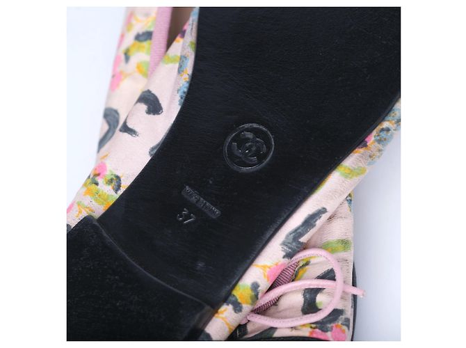 Ballerine Chanel con punta bicolore in tela multicolore e pelle verniciata - vista 6