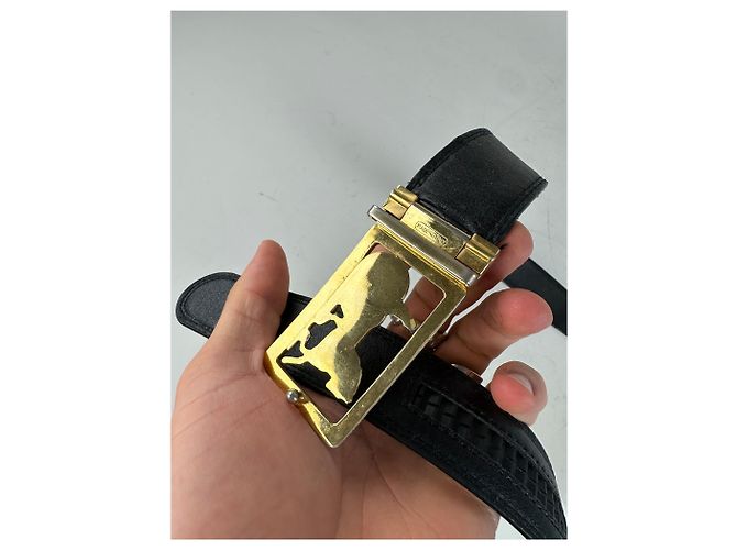Céline Vintage Celine Ledergürtel Schwarz mit goldener Kutsche und Pferd Schnalle - Ansicht 3