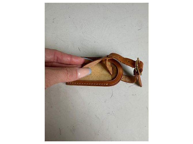 Vintage Louis Vuitton Leder Kofferanhänger Tan Gold Kamel - Ansicht 3