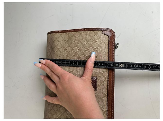 Edge Céline Clutch Vintage Celine Macadam Canvas Beige Marrone - vista 11