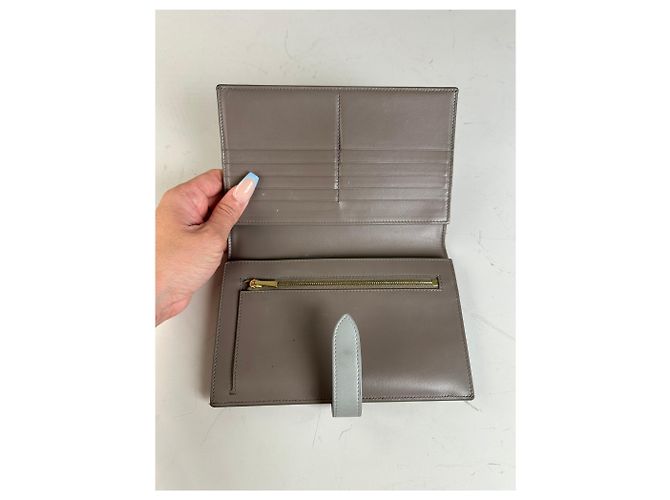 Edge Céline Vintage Celine Textured Leather Wallet Grey Silver - view 3