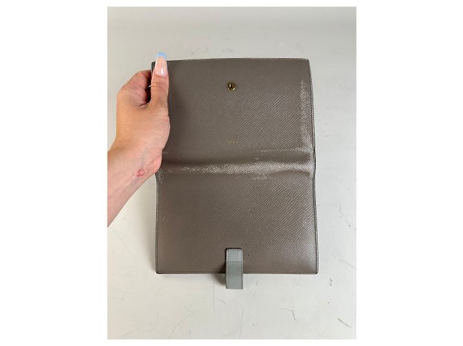 Edge Céline Vintage Celine Textured Leather Wallet Grey Silver - view 7