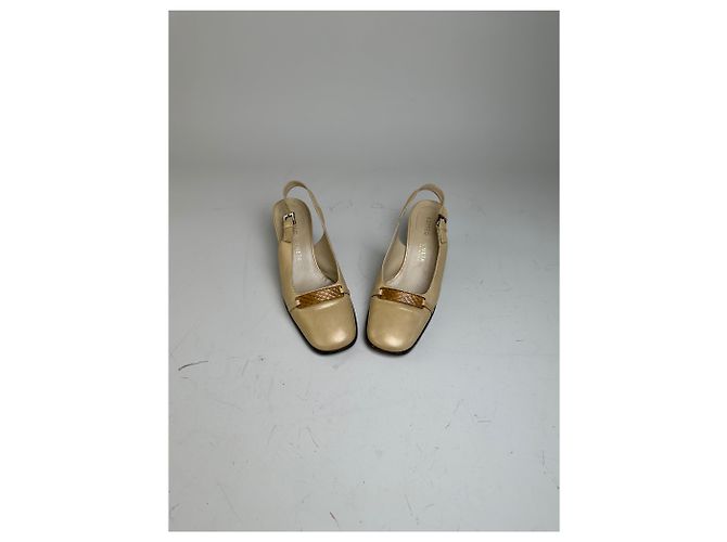Vintage Bottega Veneta Leder Slingback Pumps Hellgold EU35.5 - Ansicht 3