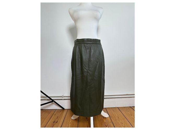 Gonna in pelle vintage Dior verde oliva - vista 12