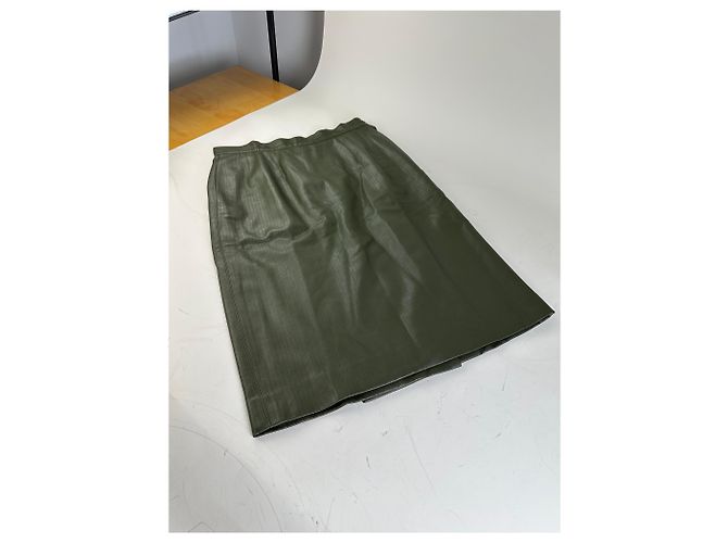 Gonna in pelle vintage Dior verde oliva - vista 4