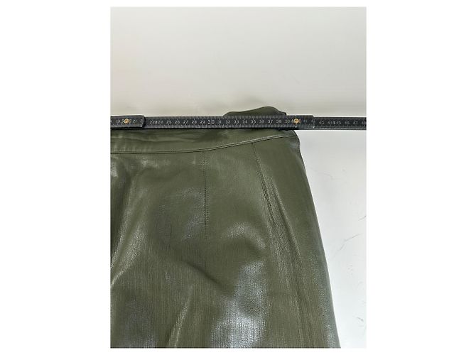 Gonna in pelle vintage Dior verde oliva - vista 9