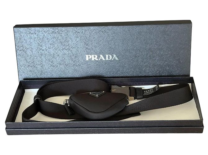 Prada Borsa cintura pouch Triangle in Re-Nylon Nero - vista 13