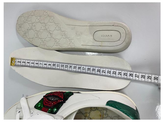 Gucci Ace Baskets en cuir avec application lèvres Blanc Rouge Vert Métallisé - vue 12