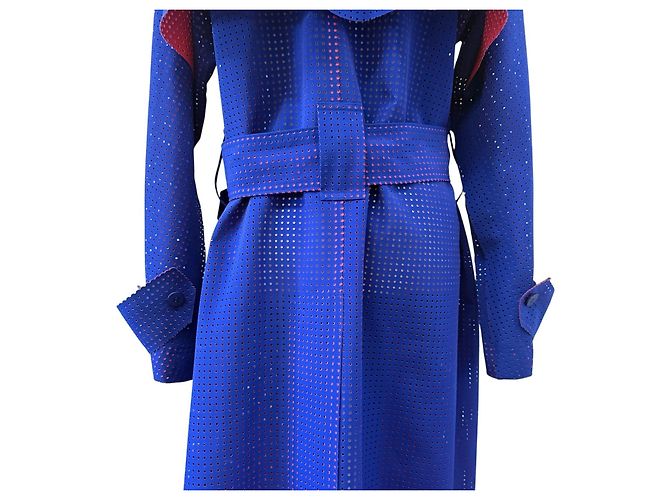 Issey Miyake Gabardina con corte láser Roja Azul - vista 9