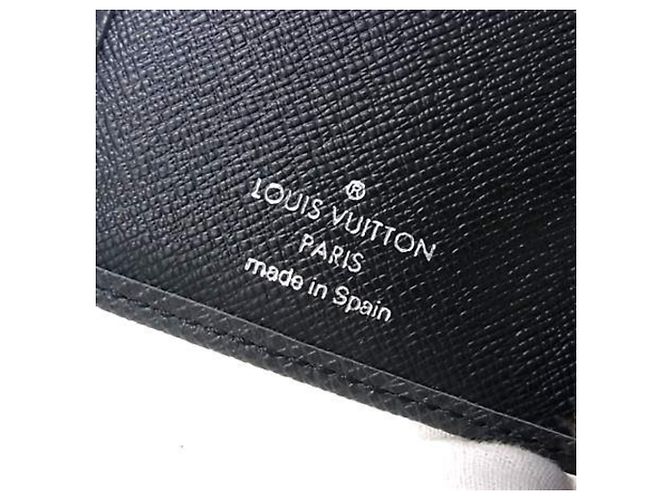 Louis Vuitton Black Taiga Leather Notebook Cover - view 5