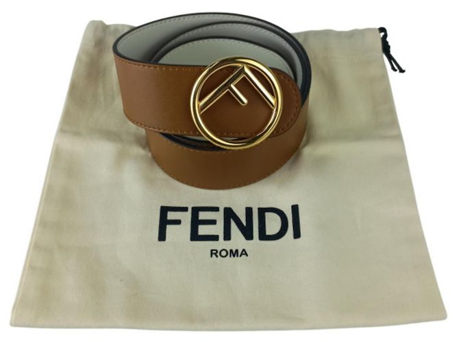 Fendi Damen Gürtel aus braunem Leder, wendbar - Ansicht 10