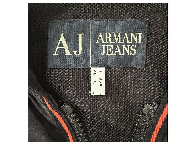 Chaqueta corta de seda Armani Jeans con ribete rojo Negro - vista 6