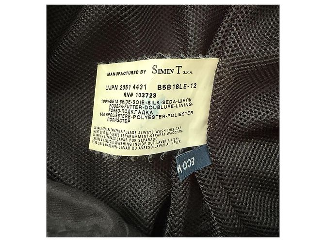 Chaqueta corta de seda Armani Jeans con ribete rojo Negro - vista 7