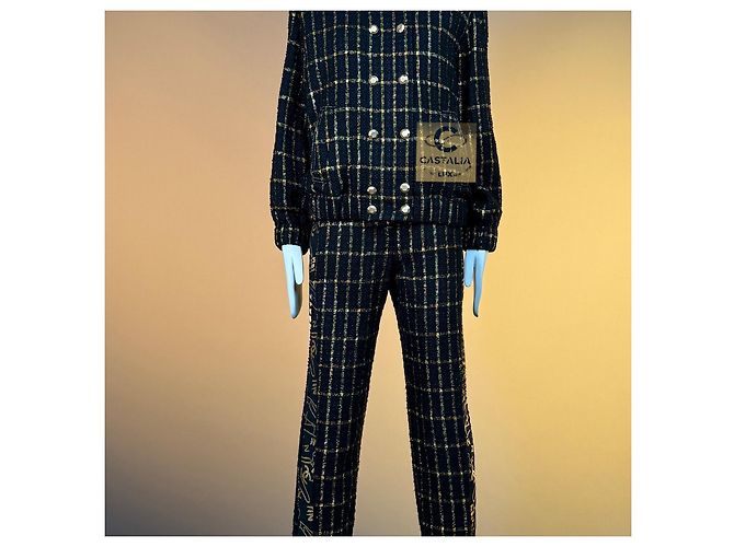 Chanel Completo Giacca Bomber e Pantaloni Tweed Lesage Nero D'oro - vista 5