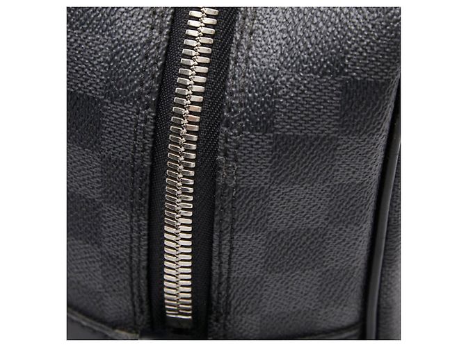 Borsa Business Louis Vuitton Damier Graphite Voyage GM Marrone Nero - vista 5
