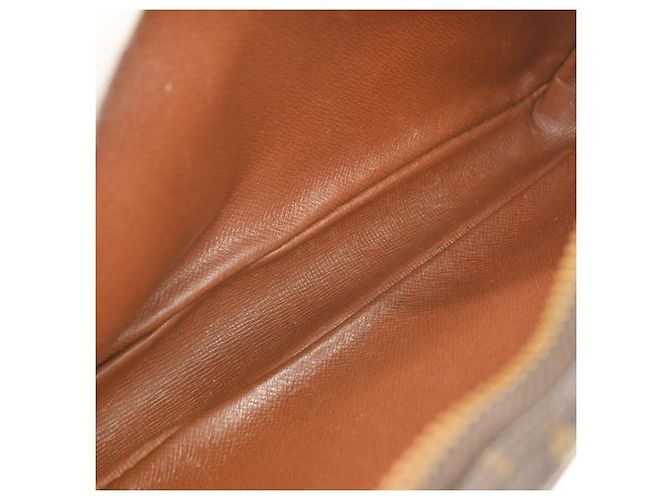 Louis Vuitton Pochette Marly Bandouliere Monogram Canvas medium Marron - vue 3