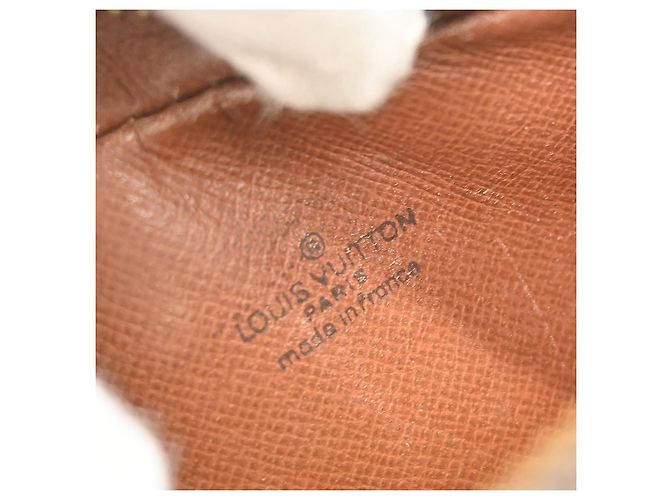 Louis Vuitton Pochette Marly Bandouliere Monogram Canvas medium Marron - vue 4