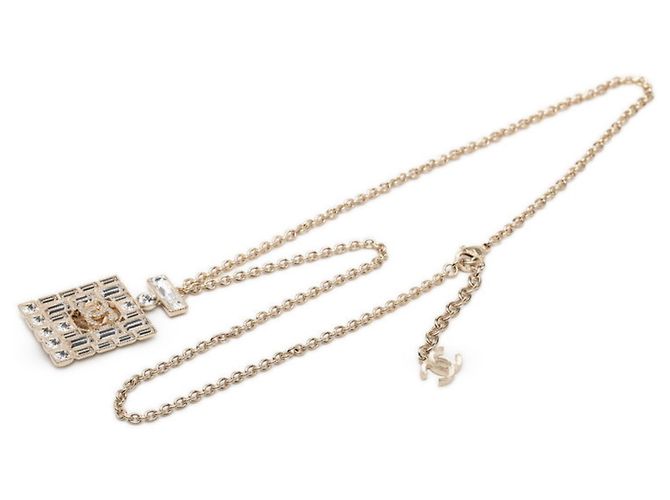 Collana con pendente a catena con flacone di profumo Chanel Coco Mark D'oro - vista 3