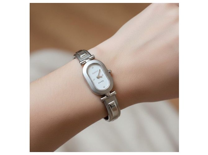 Reloj Gucci ovalado de acero inoxidable Plata Blanco - vista 2