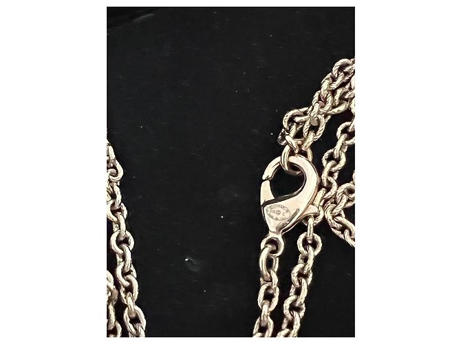 Collar Chanel CC con doble colgante dorado y verde Verde oliva Gold hardware - vista 8
