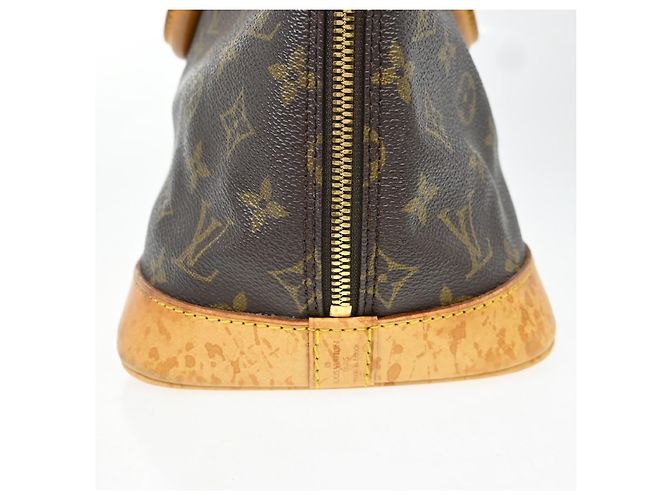 Louis Vuitton Alma Monogram Canvas PM Marrone - vista 3