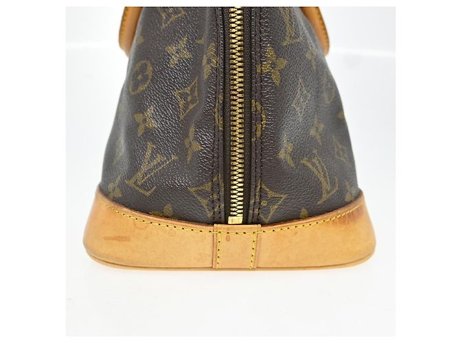 Louis Vuitton Alma Monogram Canvas PM Marrone - vista 4