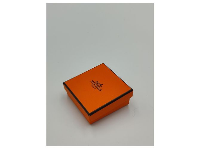 Hermès Orecchini Pop H Oro Giallo e Smalto Nero D'oro - vista 13