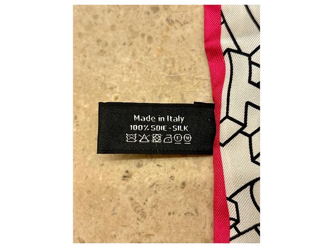 Chanel Slim Bandeau Foulard Monogramma Nero e Bianco Rosa - vista 6