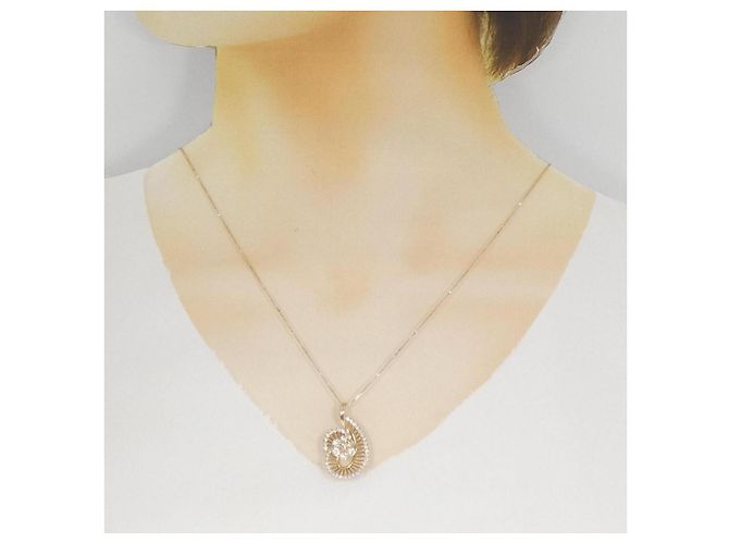 Autre Marque Collier Fleur en Diamants Au750 Rose - vue 6