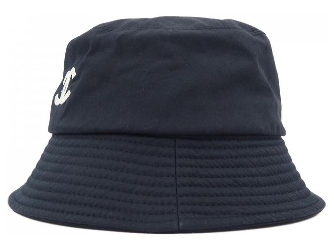Timeless Chanel Hat Black - view 2