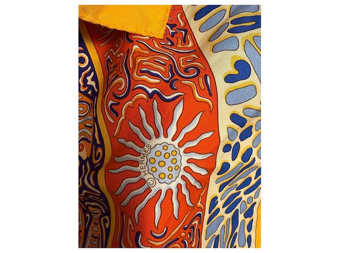 Hermès Sciarpa di seta "La Légende du Poisson Corail" Bianco Blu Arancione Grigio Giallo - vista 6