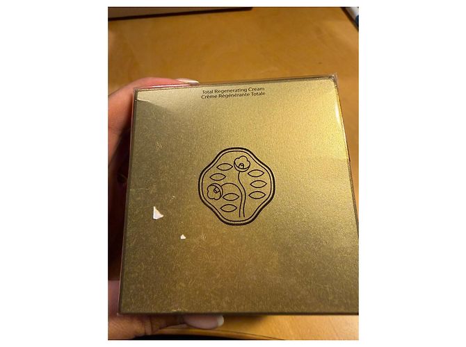 Autre Marque Shiseido Future Solution LX Total Regenerating Cream Golden - view 2