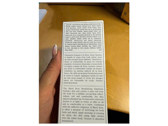 Autre Marque Sisley Black Rose Beautifying Emulsion - Hydrating Satin Body Veil 200ml - view 5